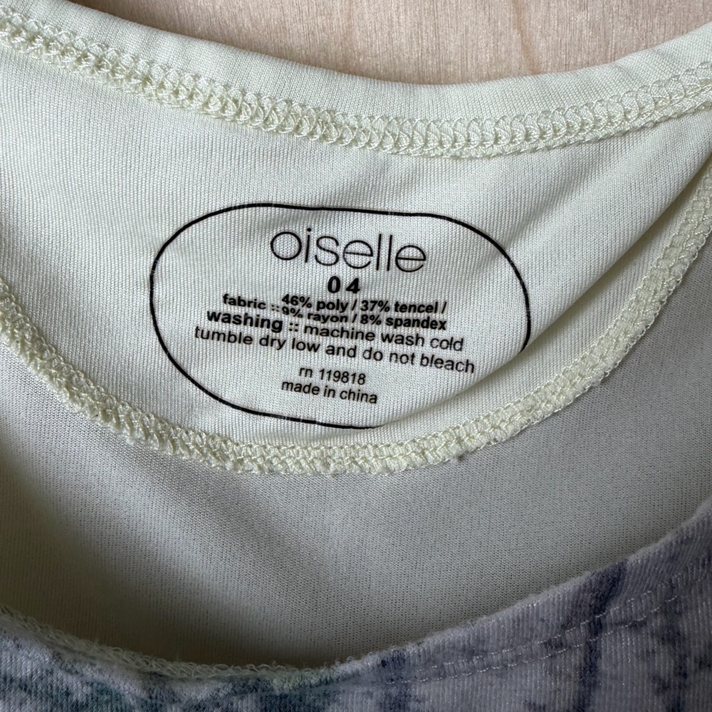 Oiselle Forest Path Performance Tank – Size 4 - Picture 3 of 4